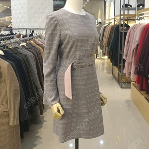 [새상품] 올리브데올리브 핑크 블루 체크 벨트 원피스 55 정가 249,000원 이미지