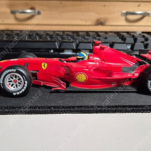 1/24 hot wheels felipe massa 2007 Ferrari 248 F1 다이캐스트 핫휠 펠리페 마사 페라리 F1 248 하자품 모형자동차 판매합니다. 인테리어용