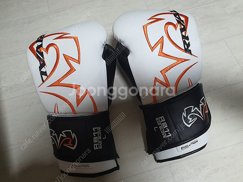 라이벌 rb11복싱 글러브 팝니다 (L사이즈)--2