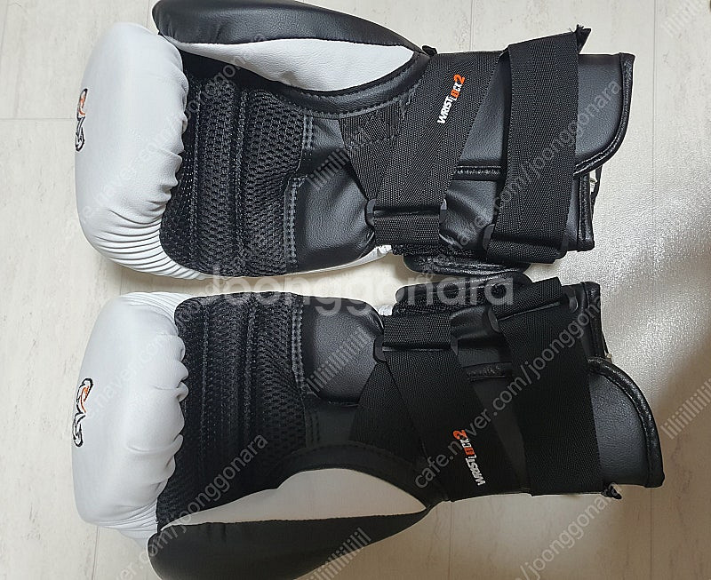 라이벌 rb11복싱 글러브 팝니다 (L사이즈)--3