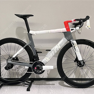 2024 BMC 팀머신 R 01-Three 스램 포스 이탭 12단 54사이즈