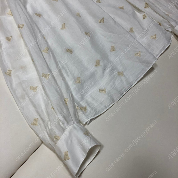 라운드 자수 실크 벌룬 블라우스 셔츠 출근룩 타임마인랑방스타일--9