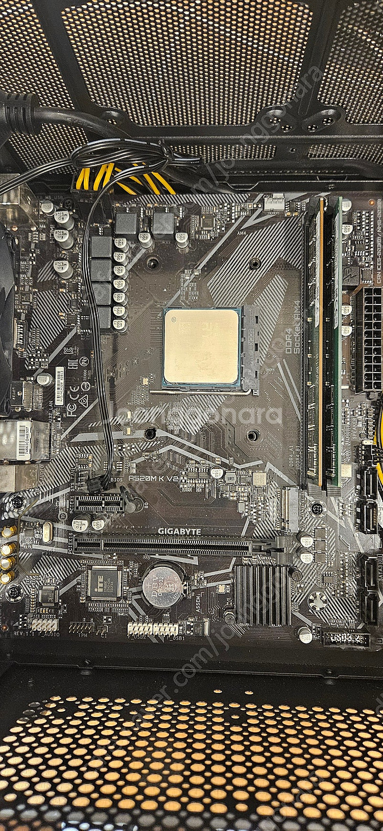 라이젠 5600X + 보드 + 램 + SSD 세트팜니다--2