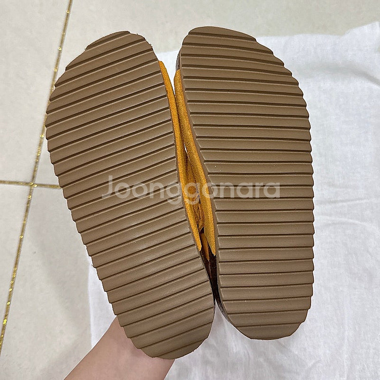 ZARA 자라키즈 여아 샌들 새상품 30사이즈 ㅡ 택포...--1