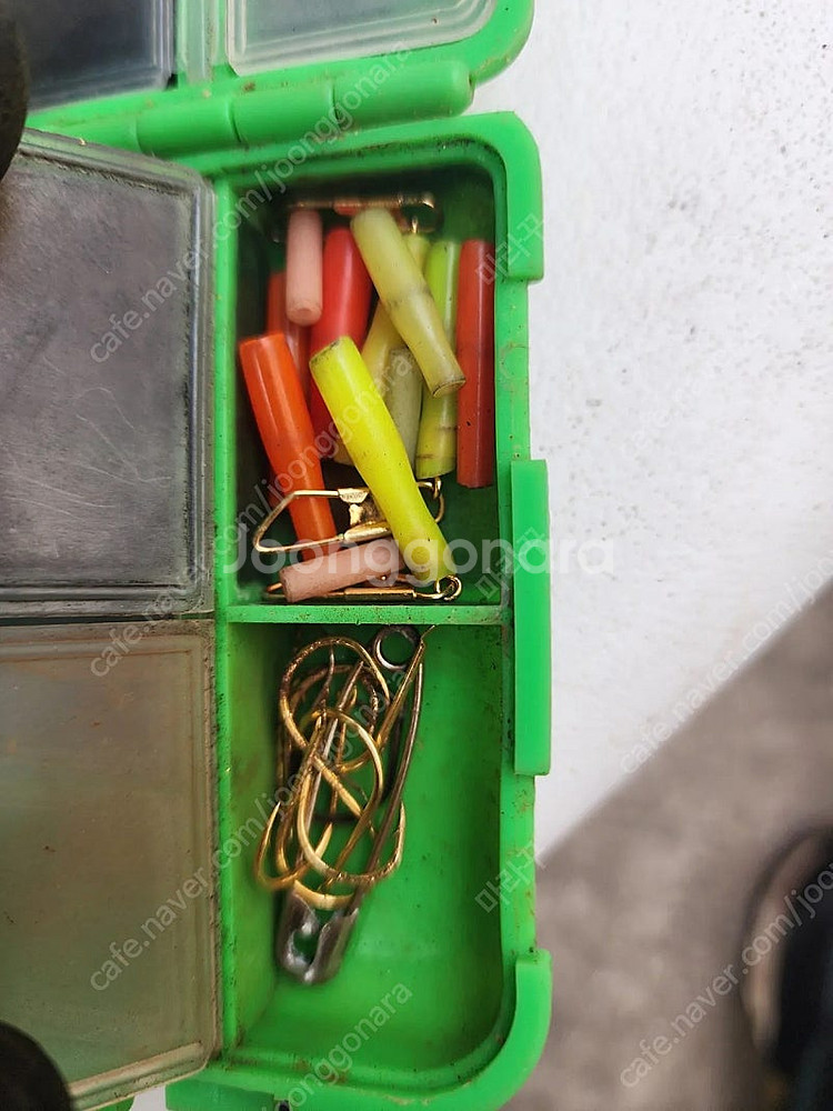 (부산) 낚시 용품 채비 불용품 찌 가방 두레박--6