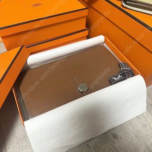 에르메스 도곤 렉토 장지갑 골드
