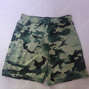 나이키 카모 밀리터리 반바지 팝니다.