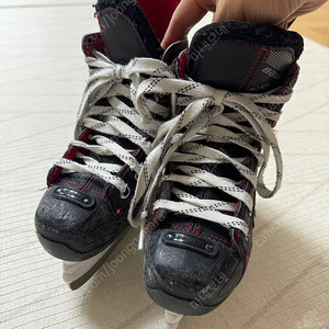 바우어 아동용 아이스 하키 스케이트(Y13.5 207mm)