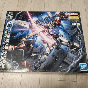 MG 빌드 스트라이크 건담 풀패키지 판매 합니다.