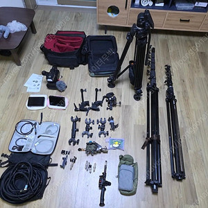 타워캠 촬영장비 (파나소닉 HC-X2000 캠코더 삼각대)