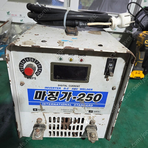 마징가-250A 인버터용접기
