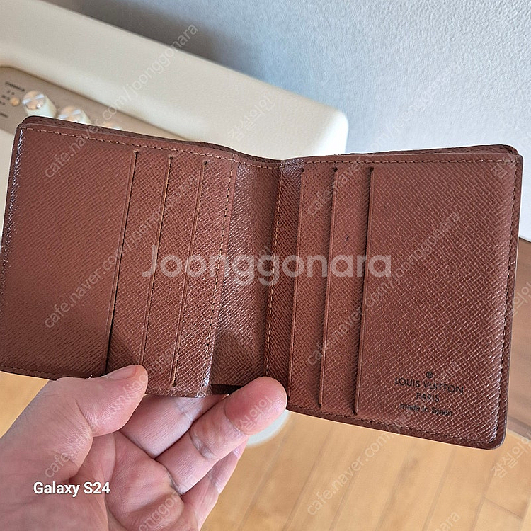 루이비통 남성 반지갑 명품지갑(정품) 한달정도 사용후 ...--2