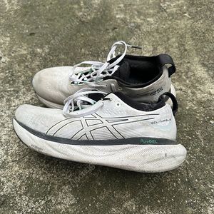 아식스 젤님버스 25 사이즈255