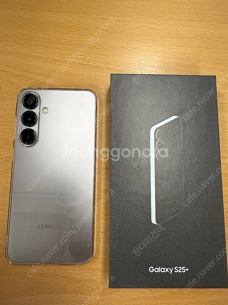 갤럭시 S25+ 실버 쉐도우 256GB s급 팝니다--0
