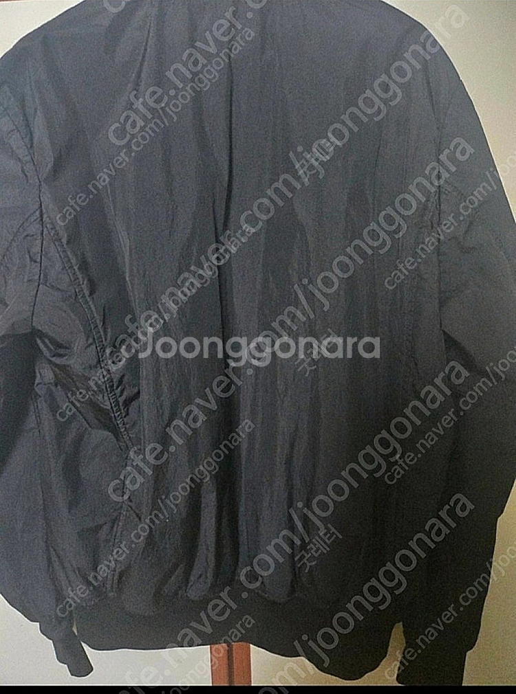 금일만( 50만)스톤아일랜드 크링클랩스 봄버자켓 L--3