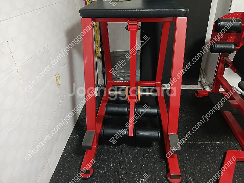 홈짐/ 중고헬스 운동기구 뉴텍 리버스 하이퍼 익스텐션 판매합니다--1