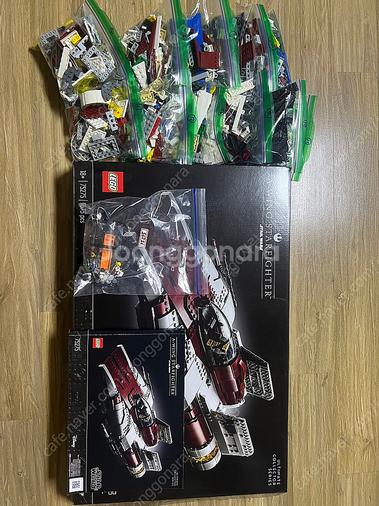 레고 UCS 75275 A윙 중고판매합니다.--0