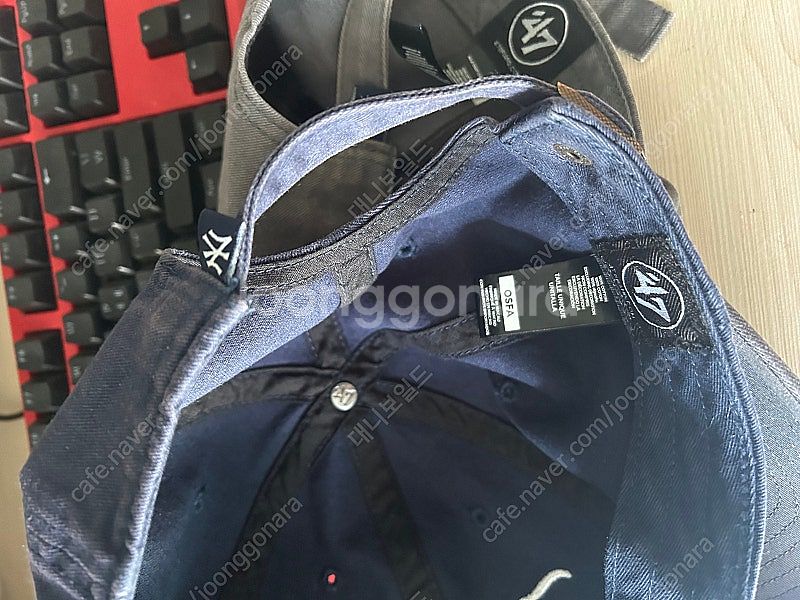 47브랜드 뉴욕양키즈 볼캡 모자 2개 일괄 팝니다--4