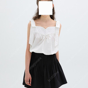 플로움 플레어 턱 스커트 Flared tuck skirt 블랙 M 판매합니다.새상품!