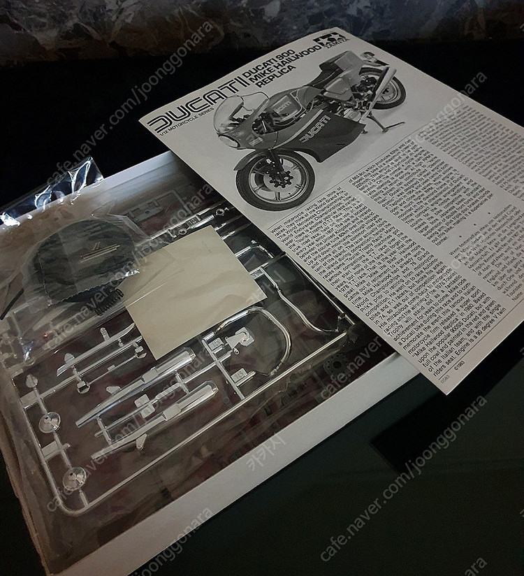 타미야 1/12 바이크 혼다 RC211V 코니카 미놀타 / 두카티 900 마이크 헤일우드--3