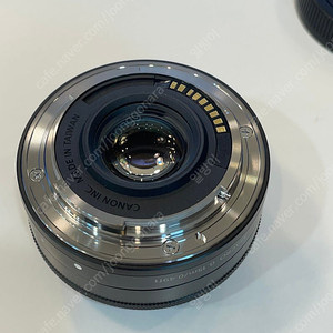 캐논 EF-M 22mm F2 STM 렌즈 판매합니다.
