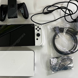 닌텐도 스위치 OLED+프로콘+스컬앤코 그립+케이스+패키지 판매합니다