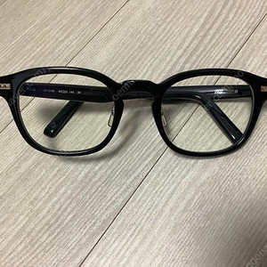 [안경테 판매] 포나인즈(999.0)_AP31W_49사이즈_블랙색상
