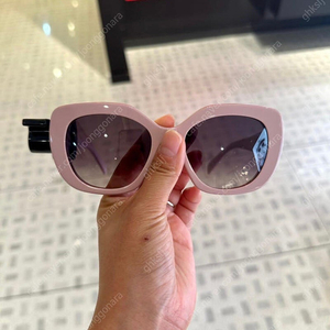 셀린느 트리옹프 선글라스 로즈파스텔