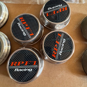 엔케이 RPF1 enkei 18인치 114.3 5h 에 사용하던 정품휠캡입니다.