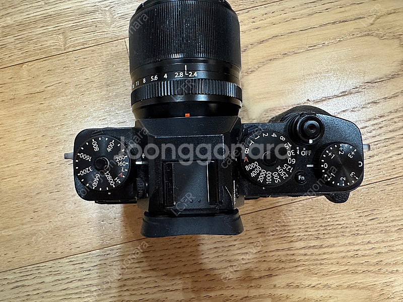 후지 X-T3 카메라와 60mm F2.4 렌즈--1