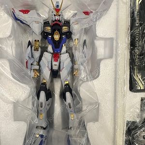 메탈빌드 , 로봇혼 , 완성품 , 프라모델 여럿 판매 합니다.