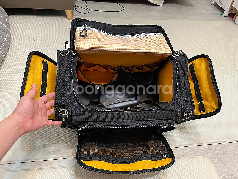 디월트 공구가방 멀티백 DWST83522-1 판매합니다...--8