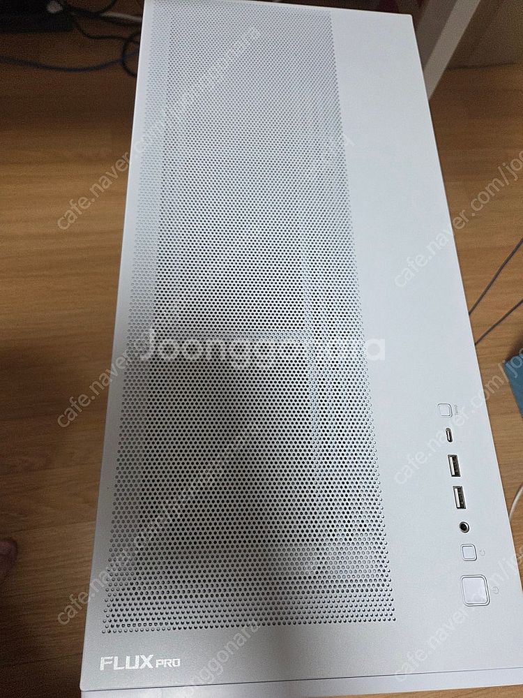 고사양컴퓨터 7950x3D 5070TI 64G 2T 반...--3