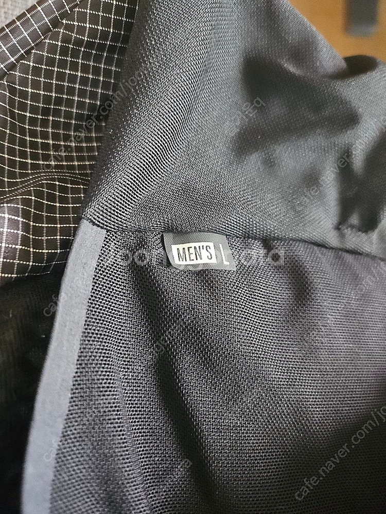 블랙다이아몬드 디스턴스 15L. D펙--3