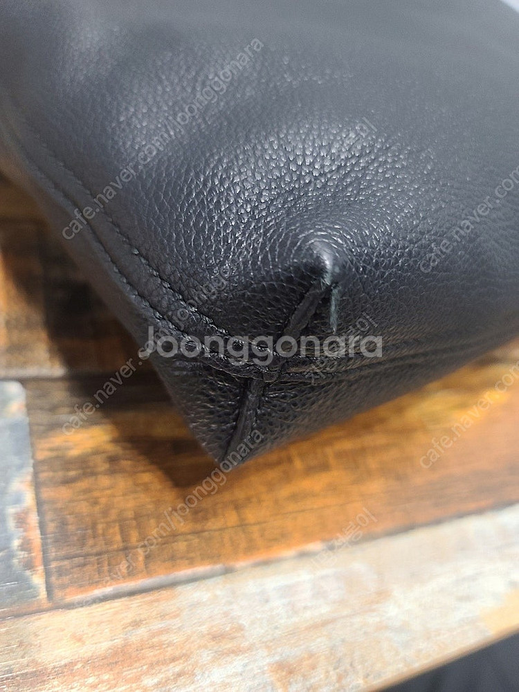 구찌 띠로고 쇼퍼백 572768--1