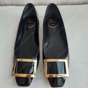 로저비비에 Roger Vivier 플랫 구두 38사이즈