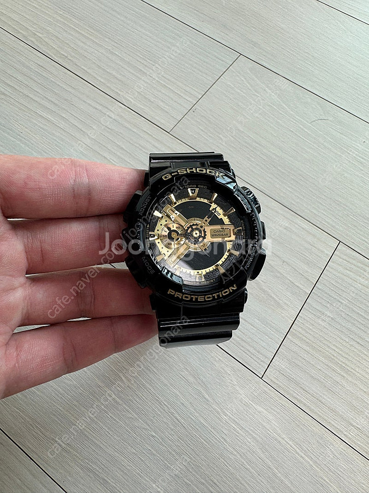 지샥 빅페이스 흑금 GA-110GB--0