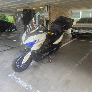 Xmax300 21년식 220만 판매합니다.