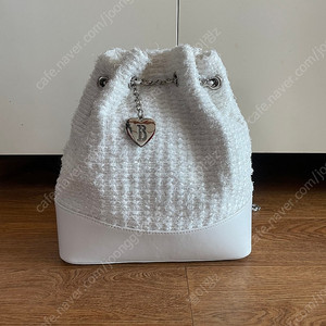 더바넷 트위드백팩 아이보리 팔아요