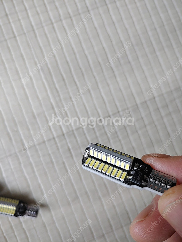 자동차 LED T15 후진등 전구 팝니다--1