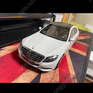 1:18 다이캐스트 오토아트 벤츠 S600 마이바흐 화이트 팝니다