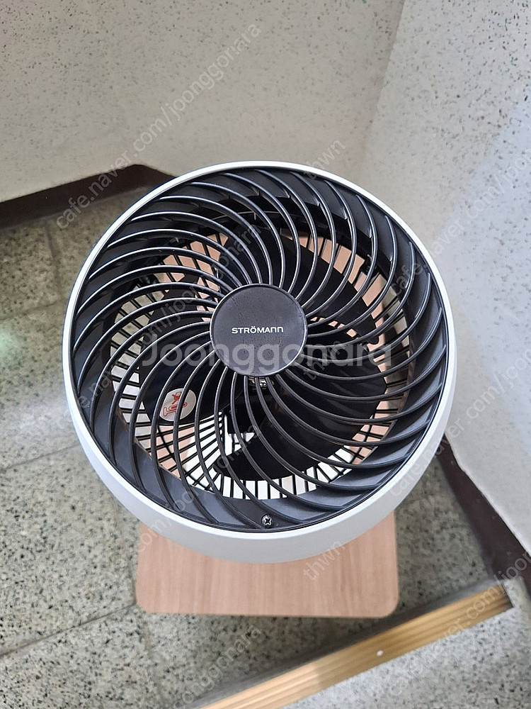 스트로만 스탠드 써큐레이터 선풍기 HQ901R 판매합니...--1