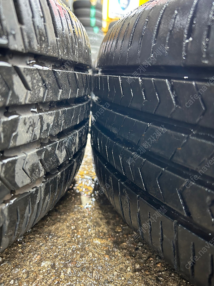 아반떼 그랜저 소나타 k3 k5 등 현대 기아 16인치 유광블랙 휠타이어 이미지