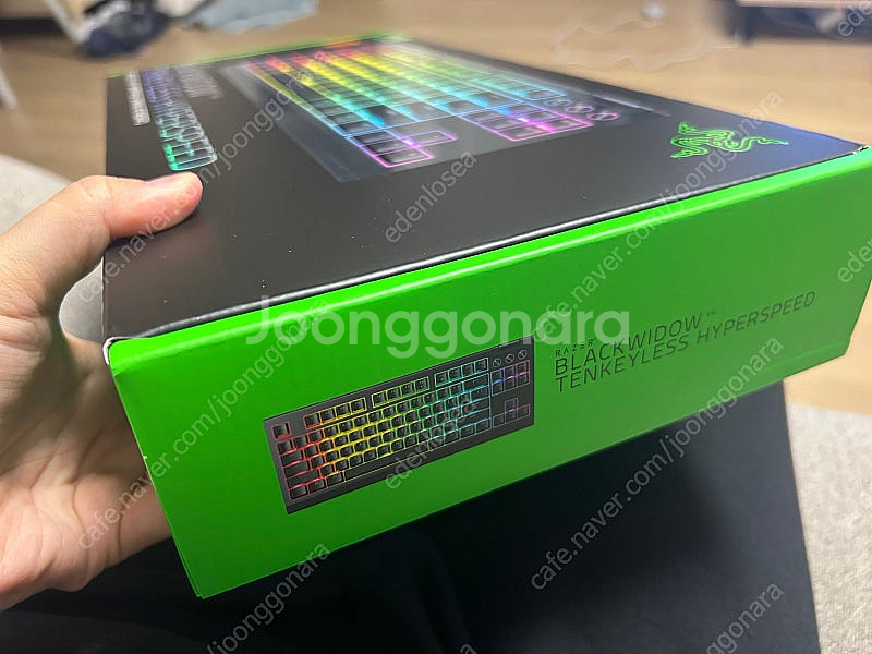 레이저 BlackWidow V4 TKL HyperSpe...--3