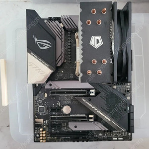 ASUS ROG STRIX X570-F gaming, 3800xt 세트 팝니다.