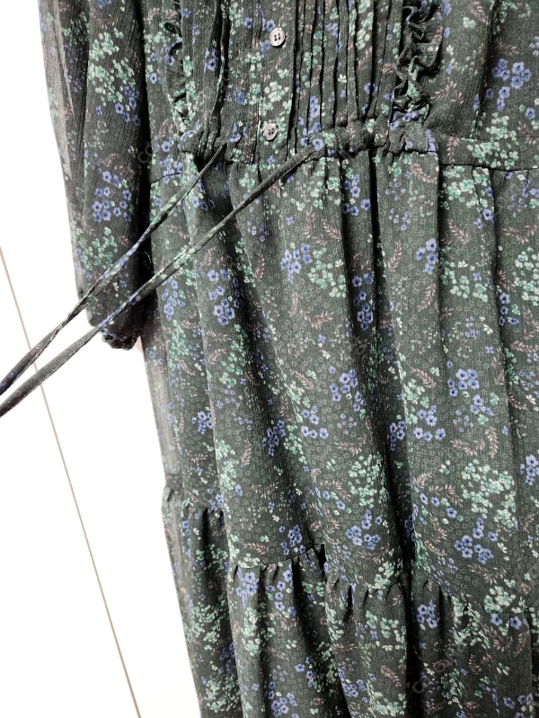 몸매커버에 좋은 여성스런원피스 77사이즈--1