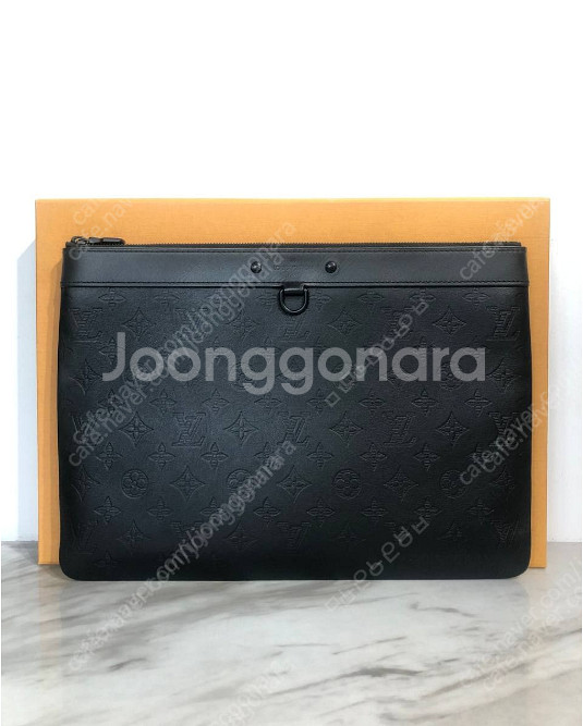 루이비통 디스커버리 포쉐트 클러치 M62903--0