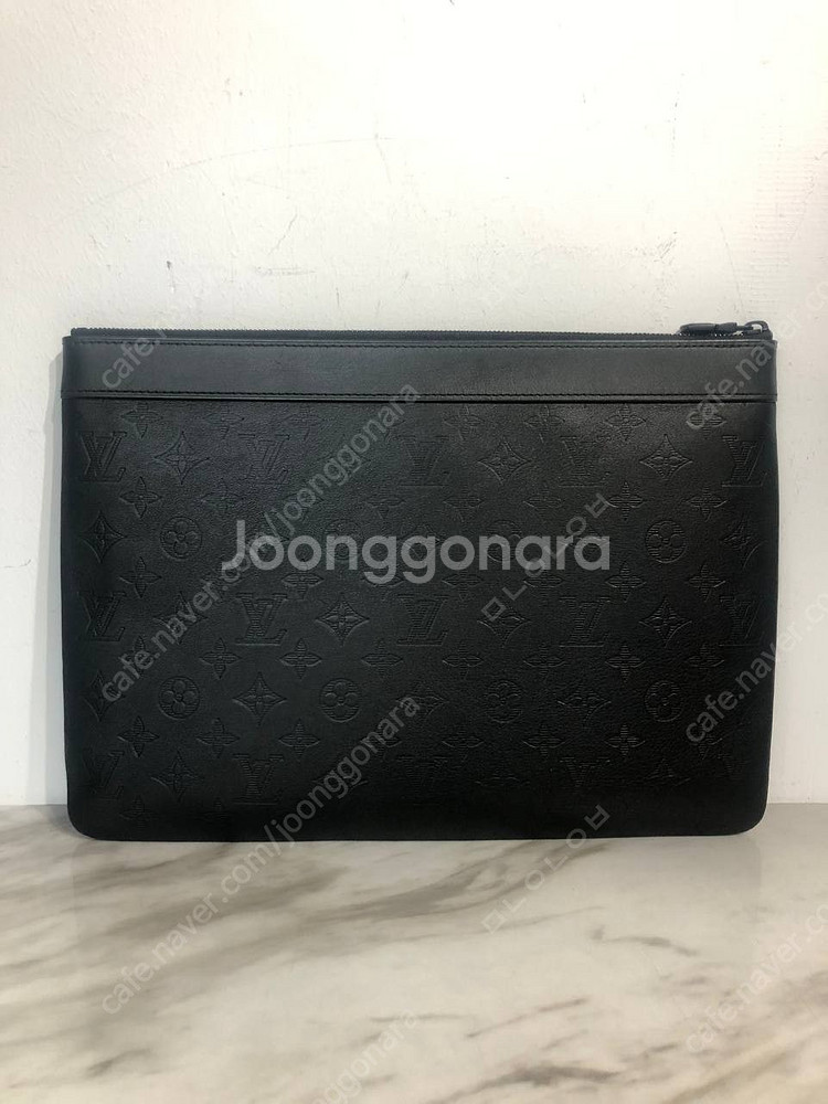 루이비통 디스커버리 포쉐트 클러치 M62903--2