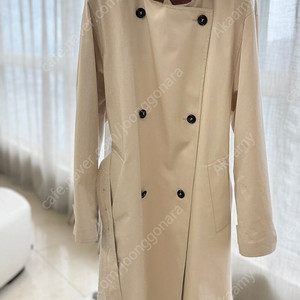 타임 더블 브레스티드 벨티드 코트