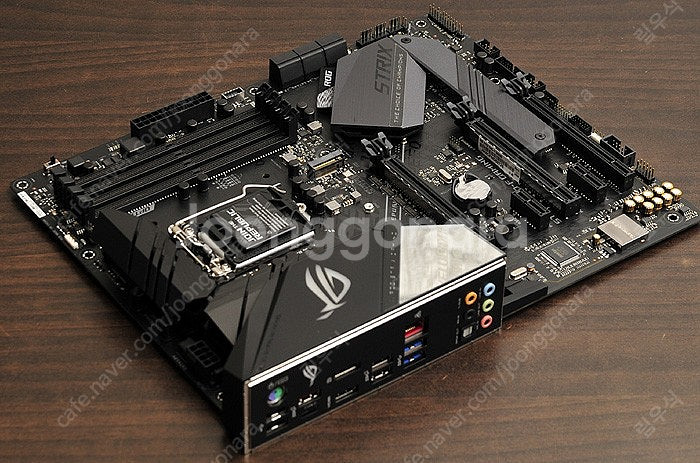 ASUS ROG STRIX Z390-F Gaming 박...--0